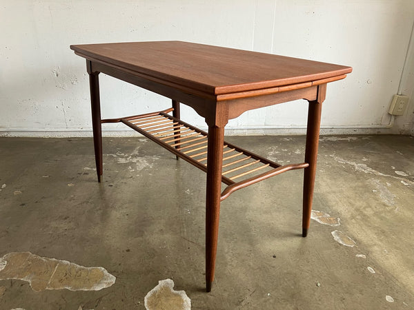 コーヒーテーブル