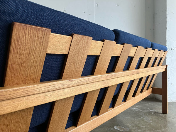 3シーターソファ