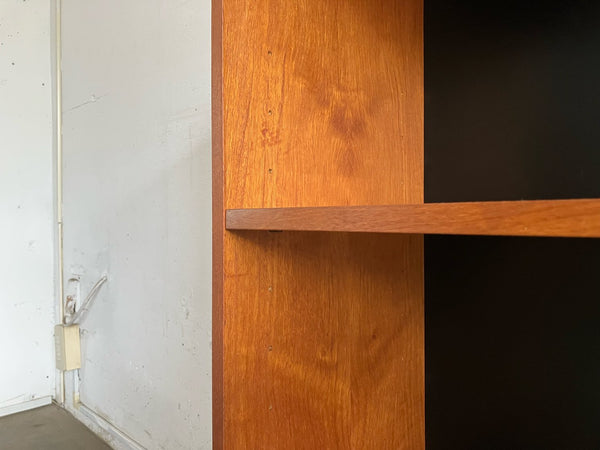 ブックシェルフ