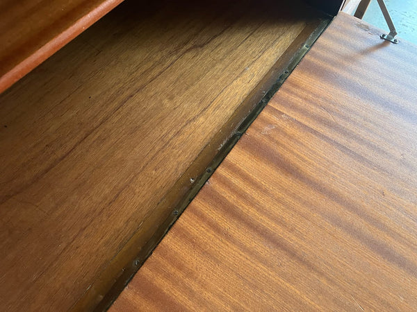 サイドボード by Jentique