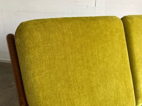 2シーターソファ "model J56" by Poul.M.Volther for FDB Møbler