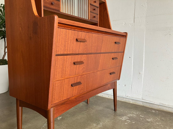 ライティングビューロー