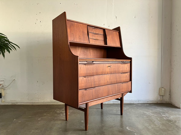 ライティングビューロー