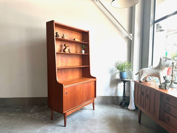 ブックシェルフ by Johannes sorth for Bornholms Mobelfabrik