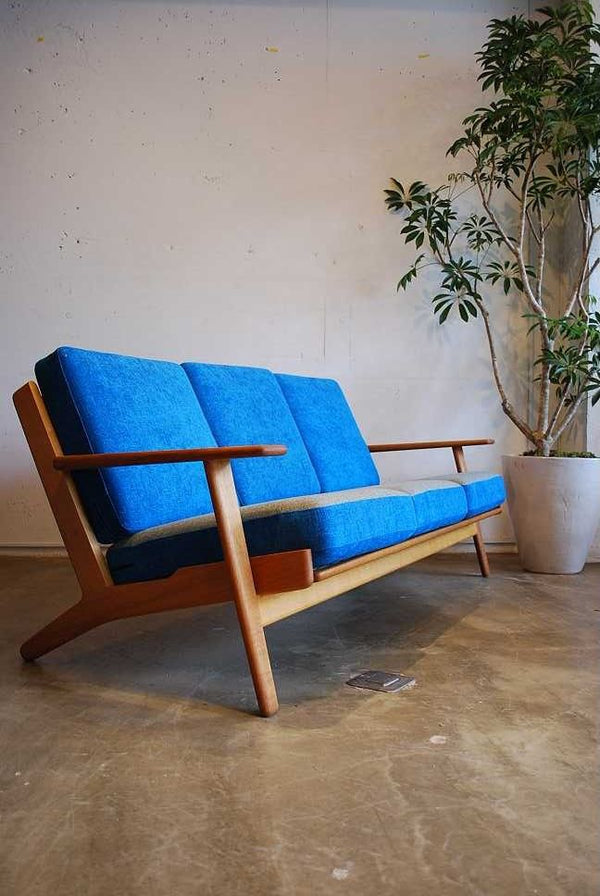 GE290-3　by　Hans.J.Wegner