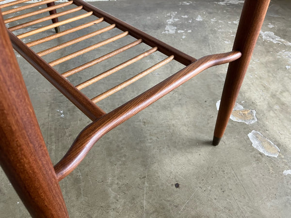 コーヒーテーブル