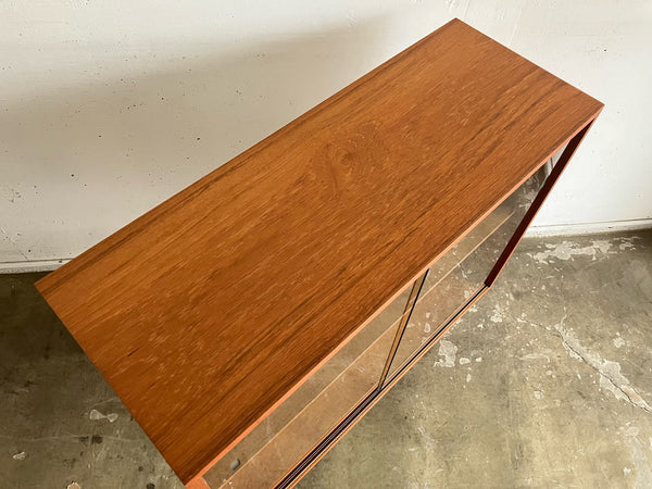 ディスプレイキャビネット