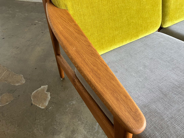 2シーターソファ "model J56" by Poul.M.Volther for FDB Møbler