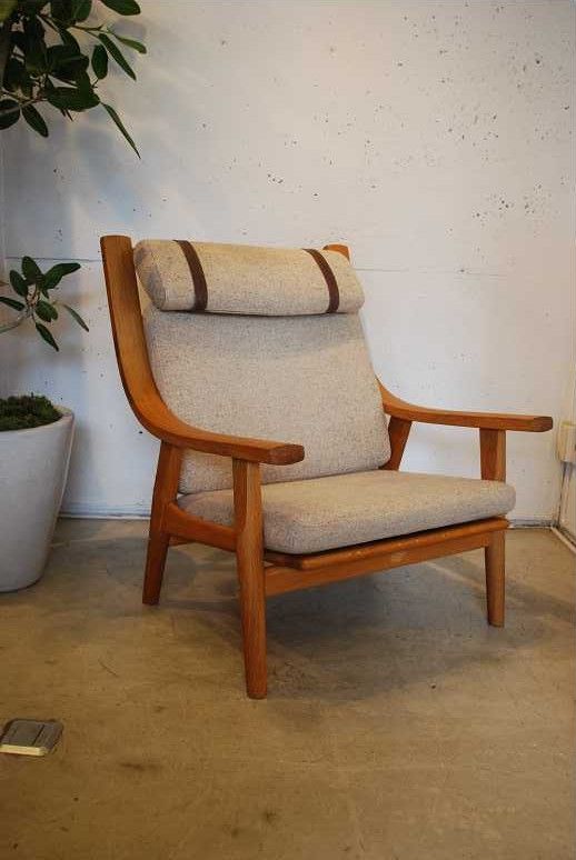 GE-530A designed by Hans J.Wegner