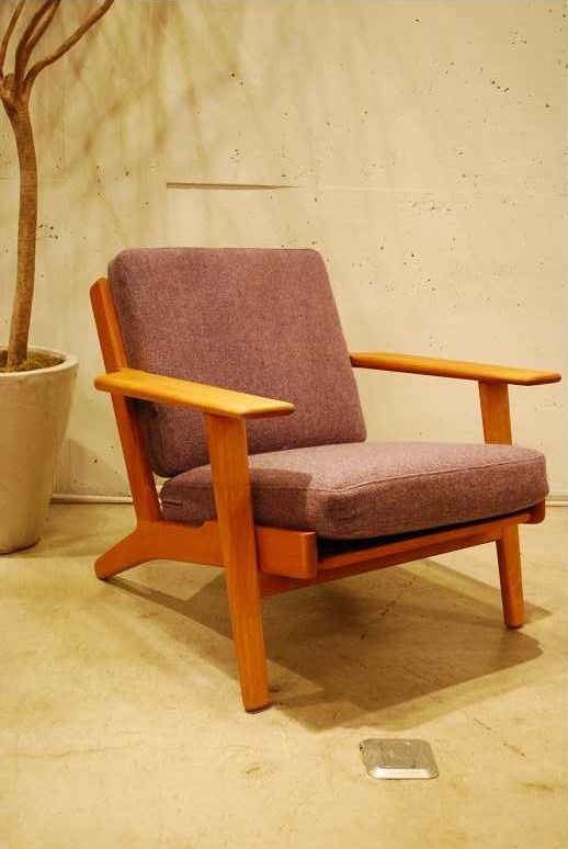 GE-290-1 designed by Hans J.Wegner