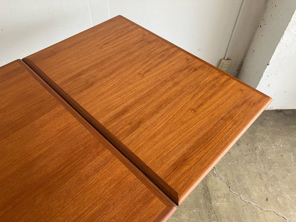 ドローリーフテーブル