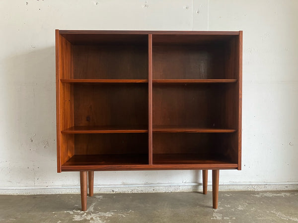 ブックシェルフ