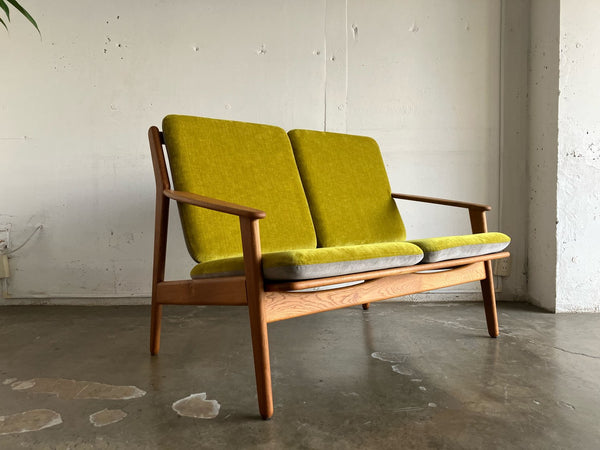 2シーターソファ "model J56" by Poul.M.Volther for FDB Møbler