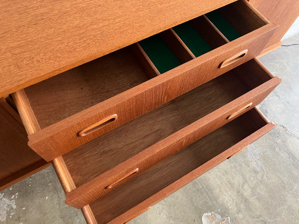 サイドボード by STONEHILL