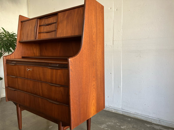 ライティングビューロー