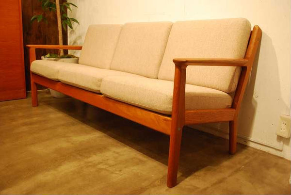 GE265-3 designed by Hans J.Wegner