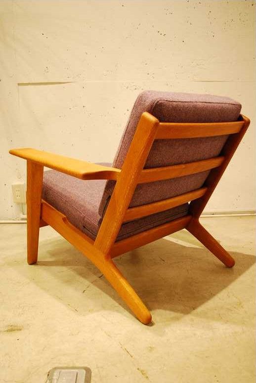 GE-290-1 designed by Hans J.Wegner