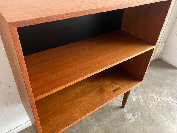 ブックシェルフ