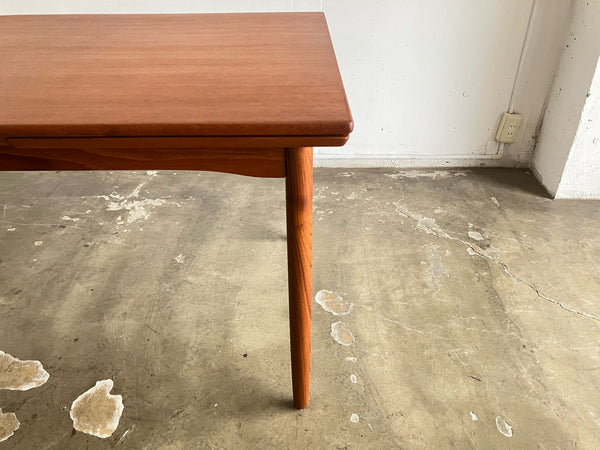 ドローリーフテーブル