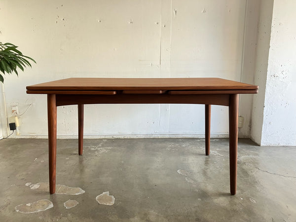 ドローリーフテーブル