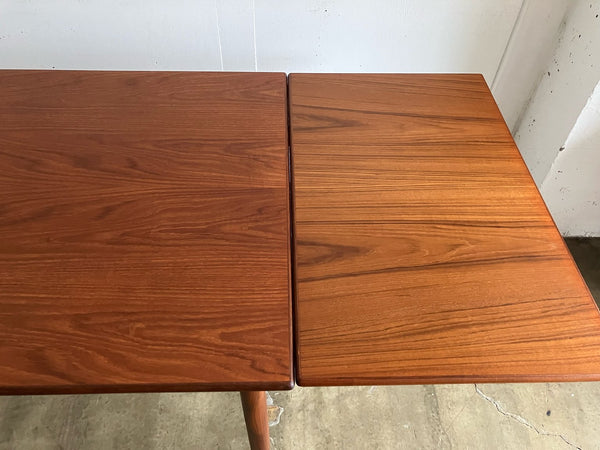 ドローリーフテーブル