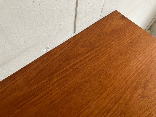 ドローリーフテーブル