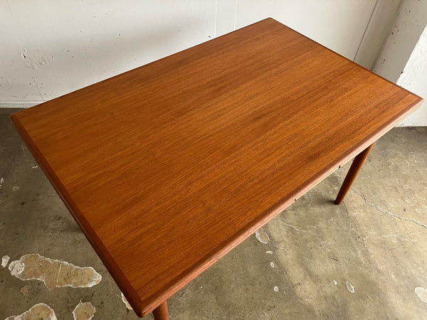 ドローリーフテーブル