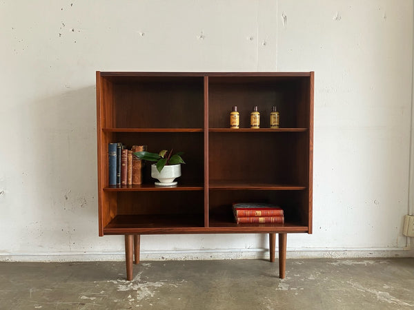 ブックシェルフ