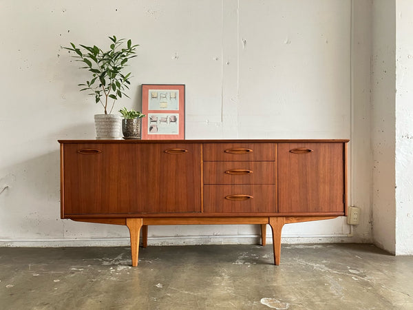 サイドボード by Jentique