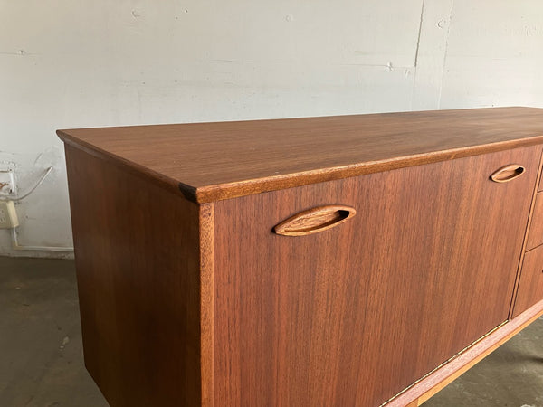 サイドボード by Jentique