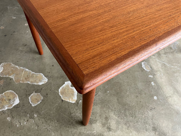 ドローリーフテーブル