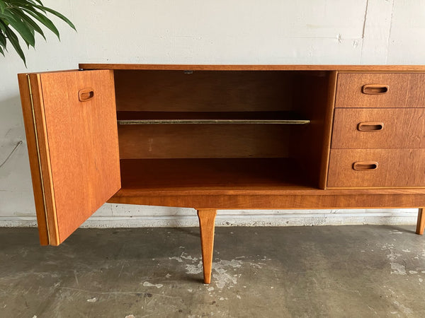 サイドボード by STONEHILL