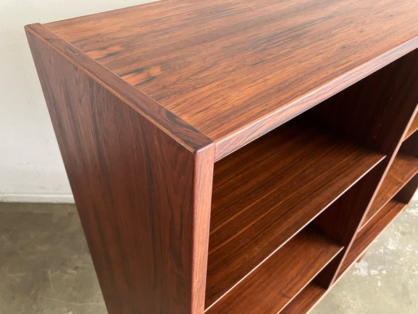 ブックシェルフ