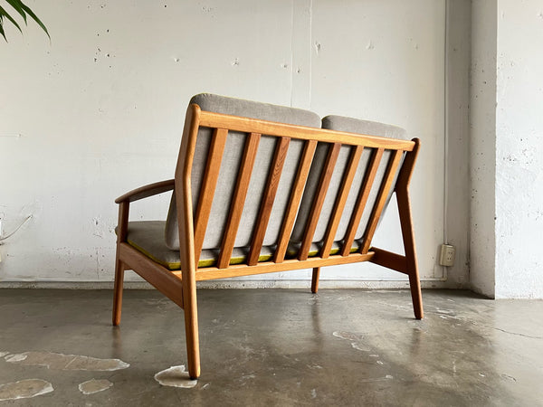 2シーターソファ "model J56" by Poul.M.Volther for FDB Møbler