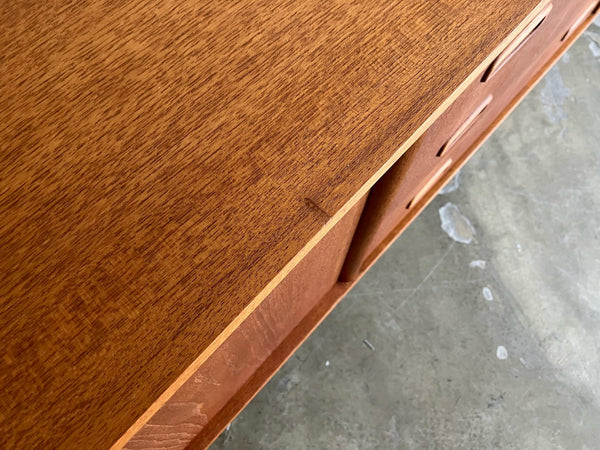 サイドボード by STONEHILL