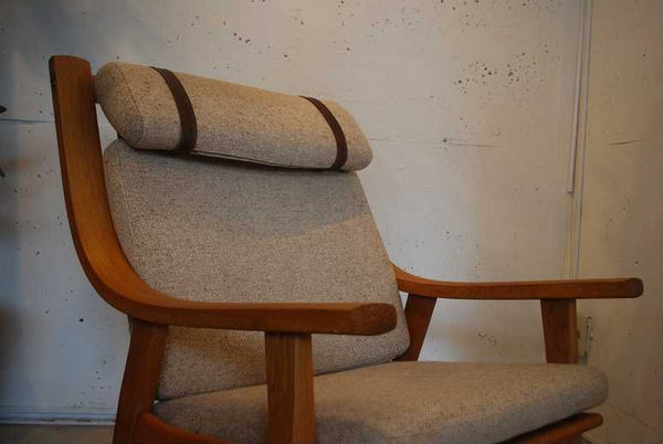 GE-530A designed by Hans J.Wegner