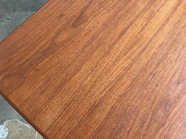 コーヒーテーブル