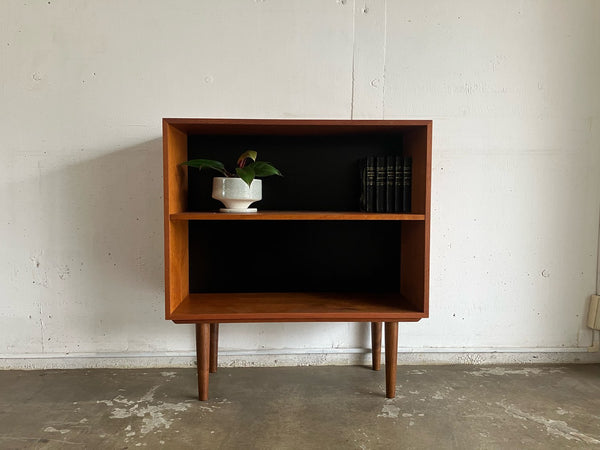 ブックシェルフ