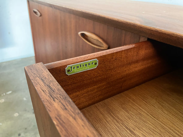 サイドボード by Jentique