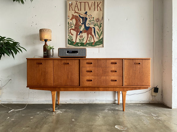 サイドボード by STONEHILL