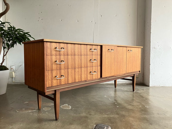 サイドボード by Beautility