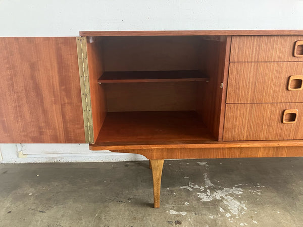 サイドボード by STONEHILL