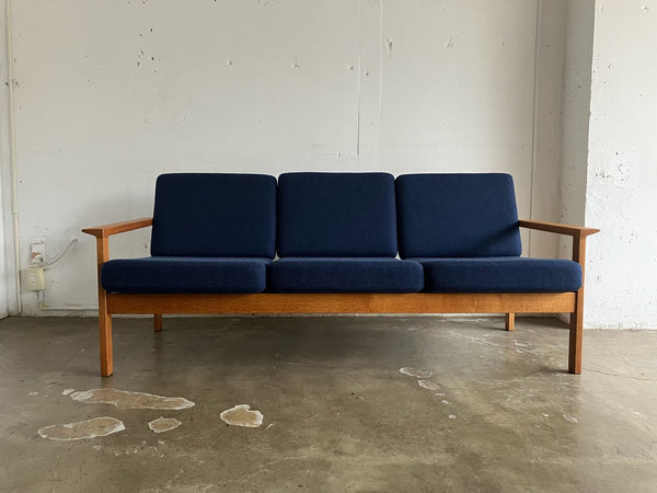 3シーターソファ