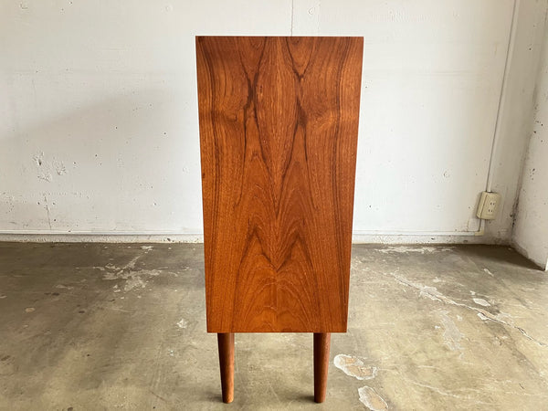 ブックシェルフ