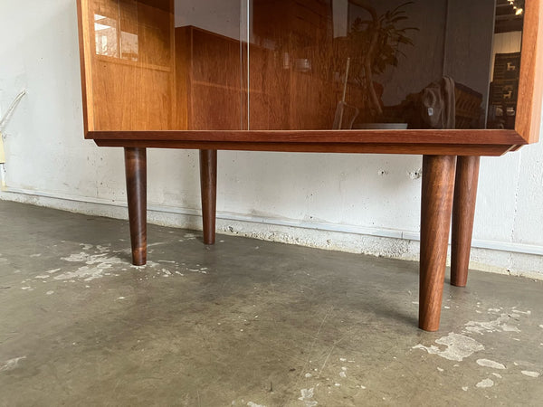 ディスプレイキャビネット