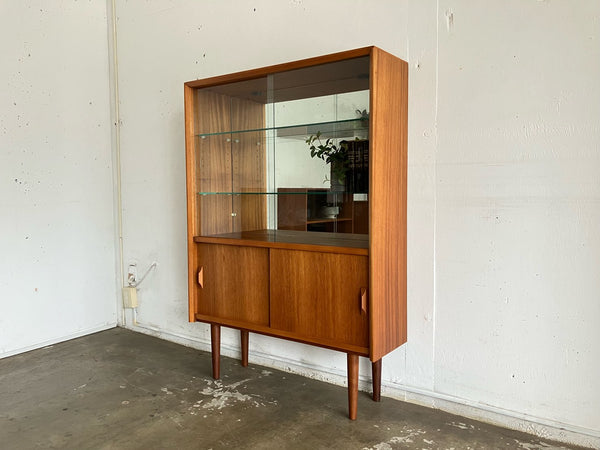 ディスプレイキャビネット