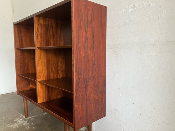 ブックシェルフ