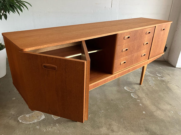 サイドボード by STONEHILL