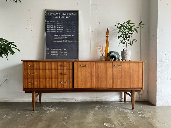 サイドボード by Beautility