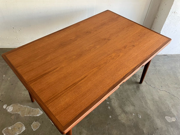 ドローリーフテーブル